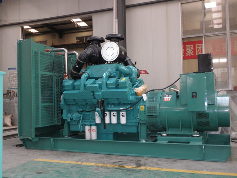 700KW重庆康明斯KTA38-G2系列柴油发电机组